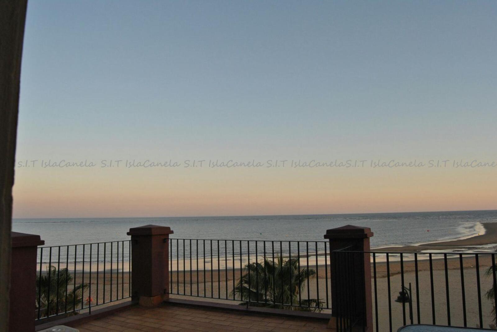 Apartment Atico Frontal Al Mar, Tres En Alcaudon